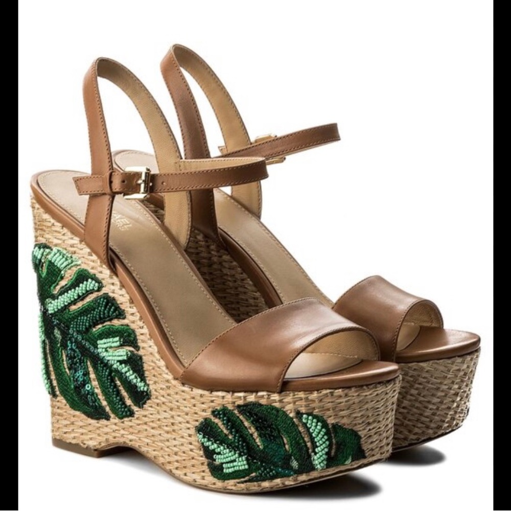 MICHAEL KORS LEATHER FISCHER WEDGE SHOE.  US 9.5M IT 39.5